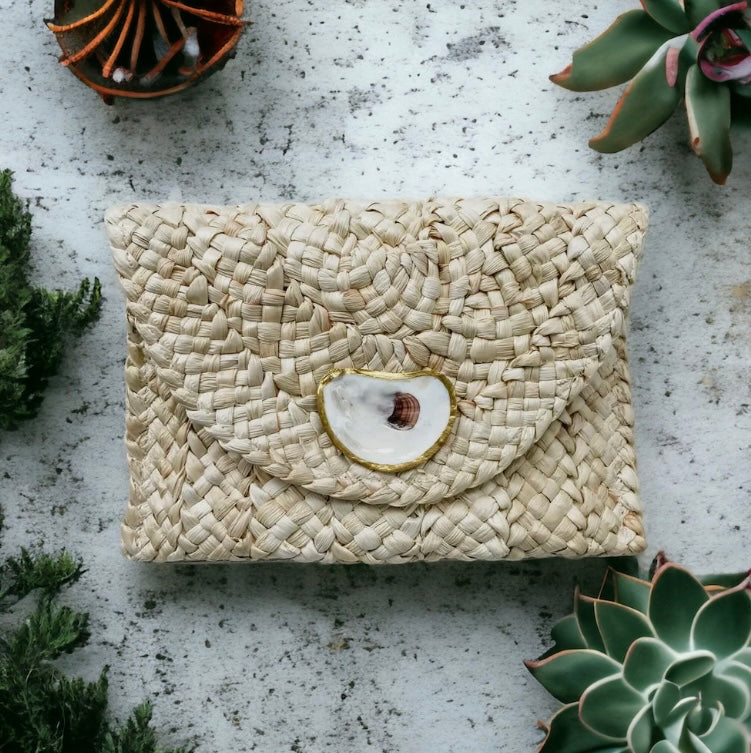 Natural Oyster Clutch